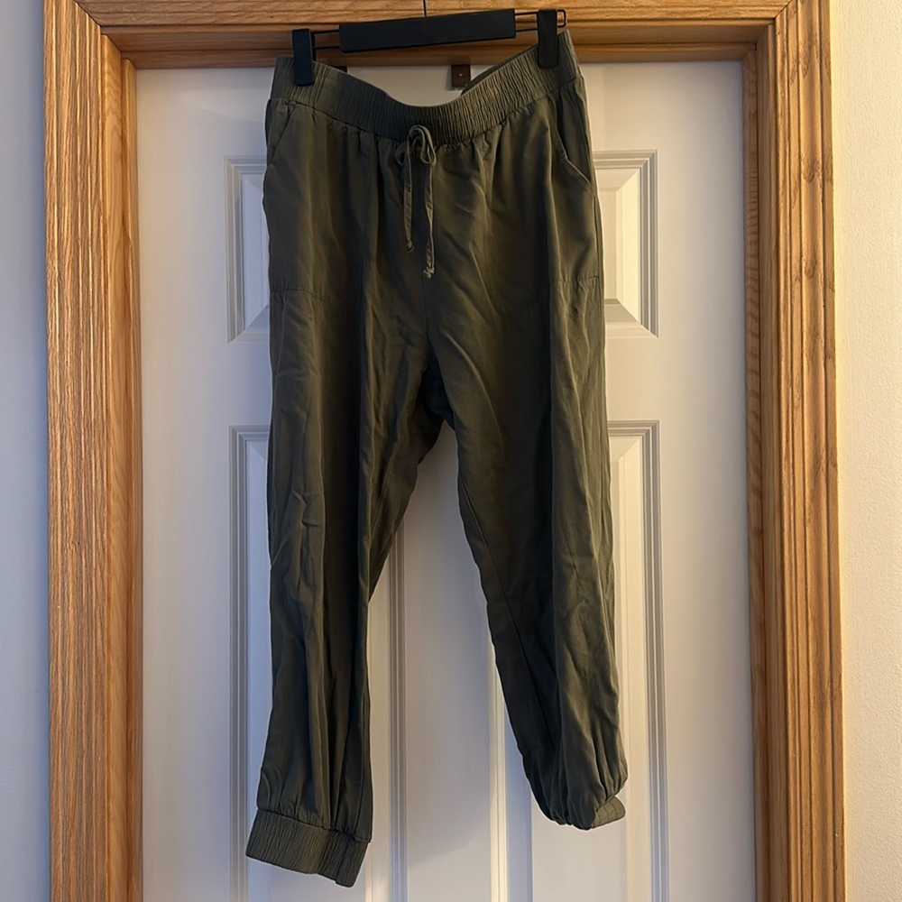 Hem & Thread Joggers